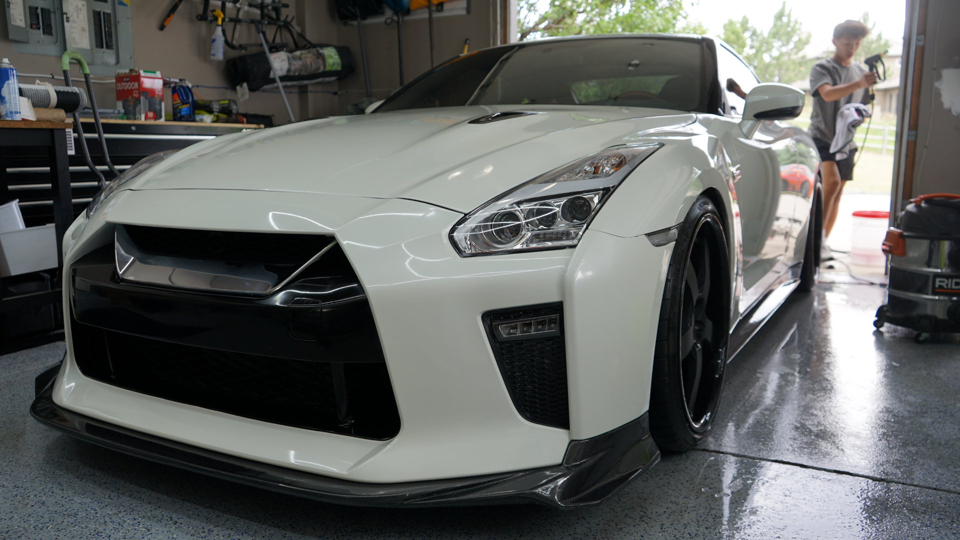 Nissan GT-R exterior detail