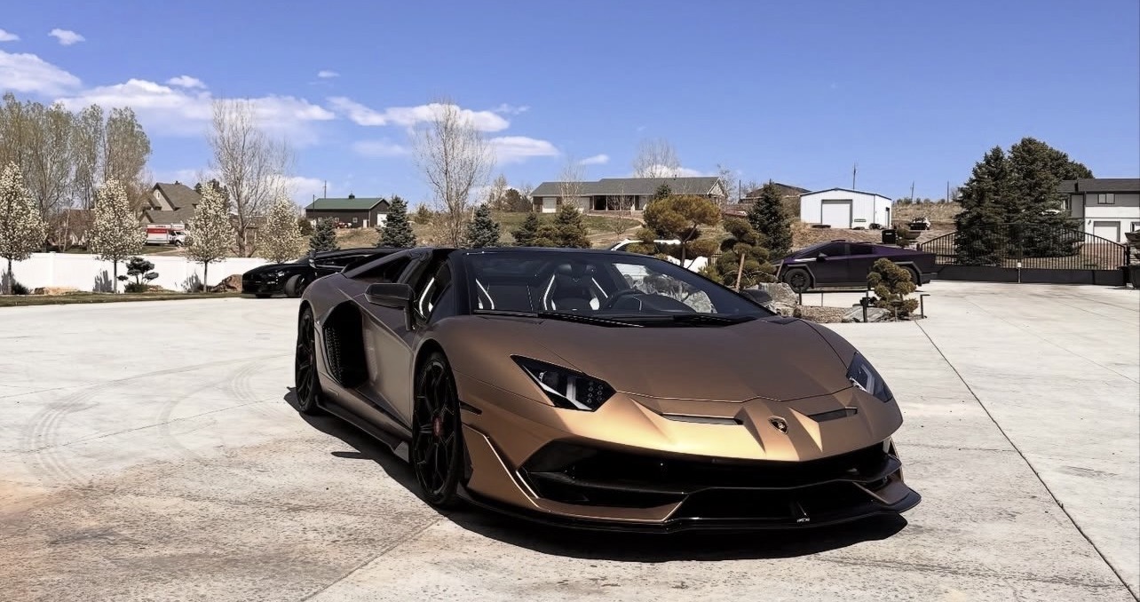Lamborghini Aventador SVJ Roadster detailed by Luxe Customs
